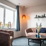 Phonix Hotel 3*